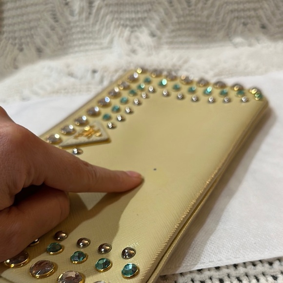 Prada Bag - Picture 5 of 17